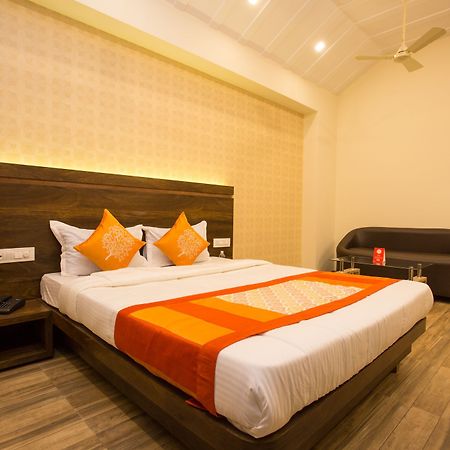 Отель Oyo 7156 Hill View Residency Нави Мумбаи Экстерьер фото