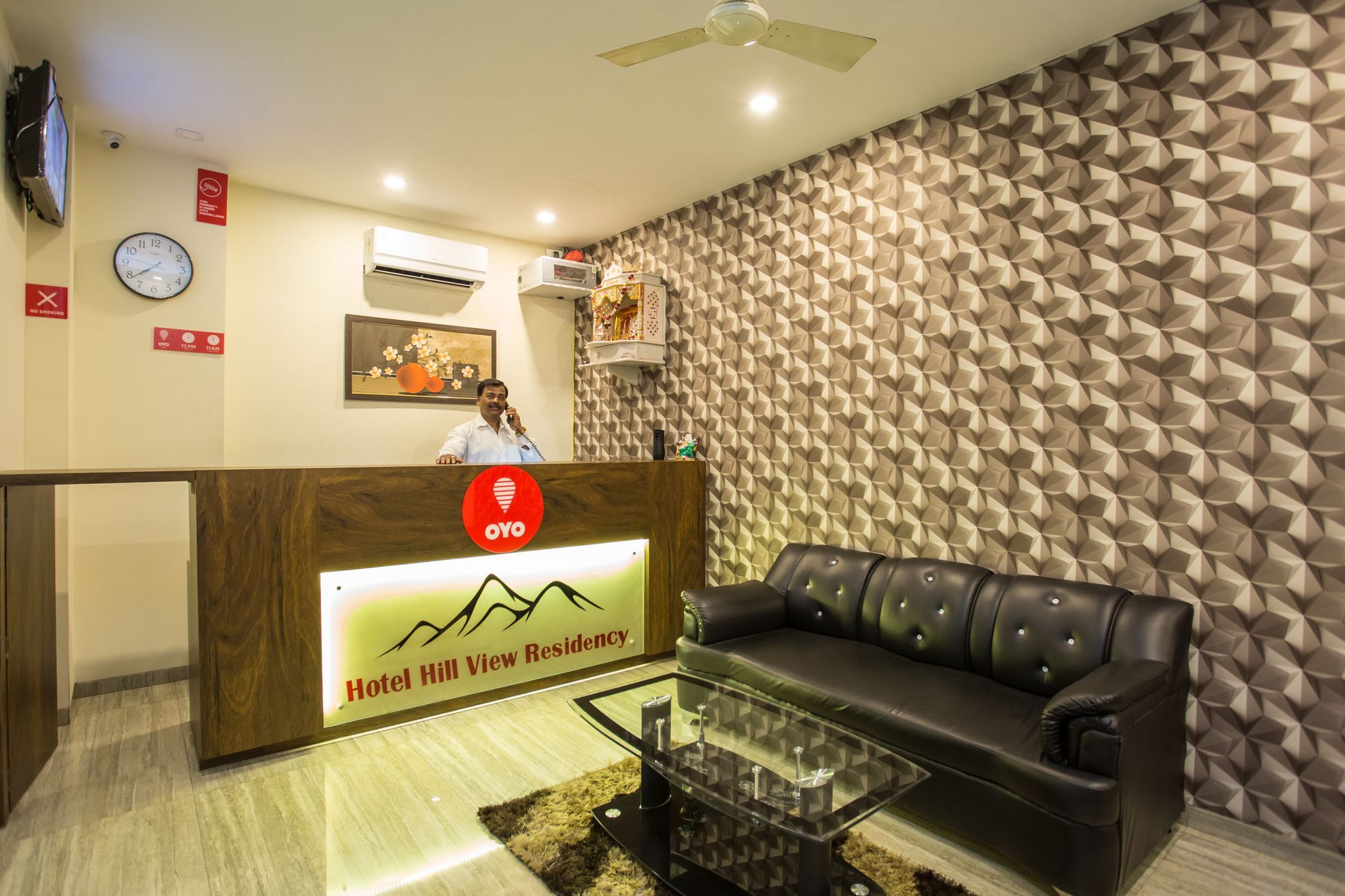 Отель Oyo 7156 Hill View Residency Нави Мумбаи Экстерьер фото